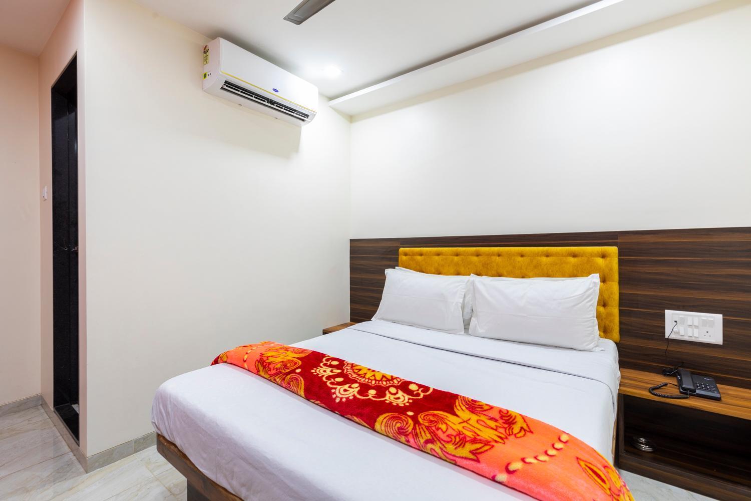 מומביי Hotel Samrat Palace מראה חיצוני תמונה